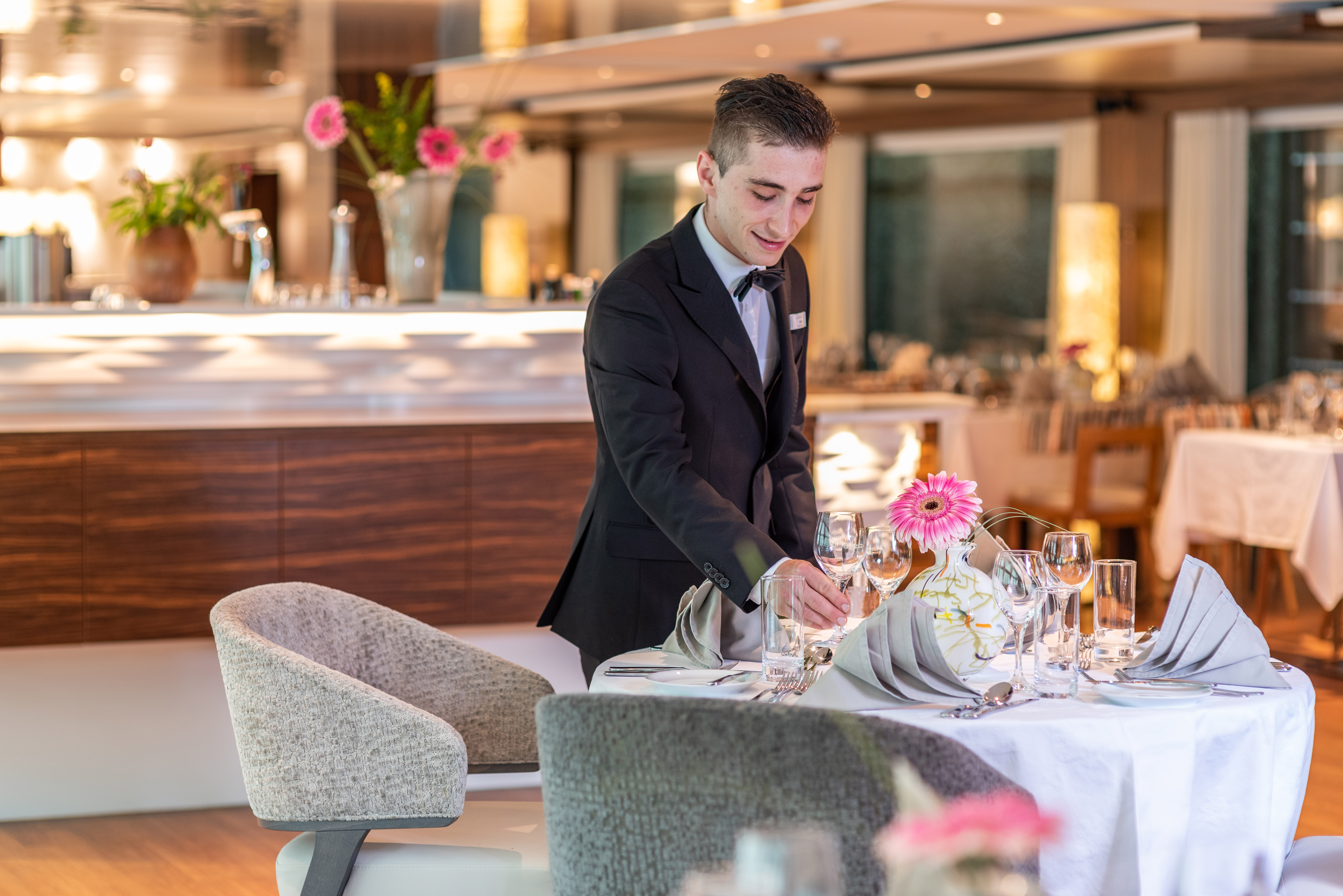 Amadeus River Cruises - Amadeus Star - Dining - Restaurant 1.jpg